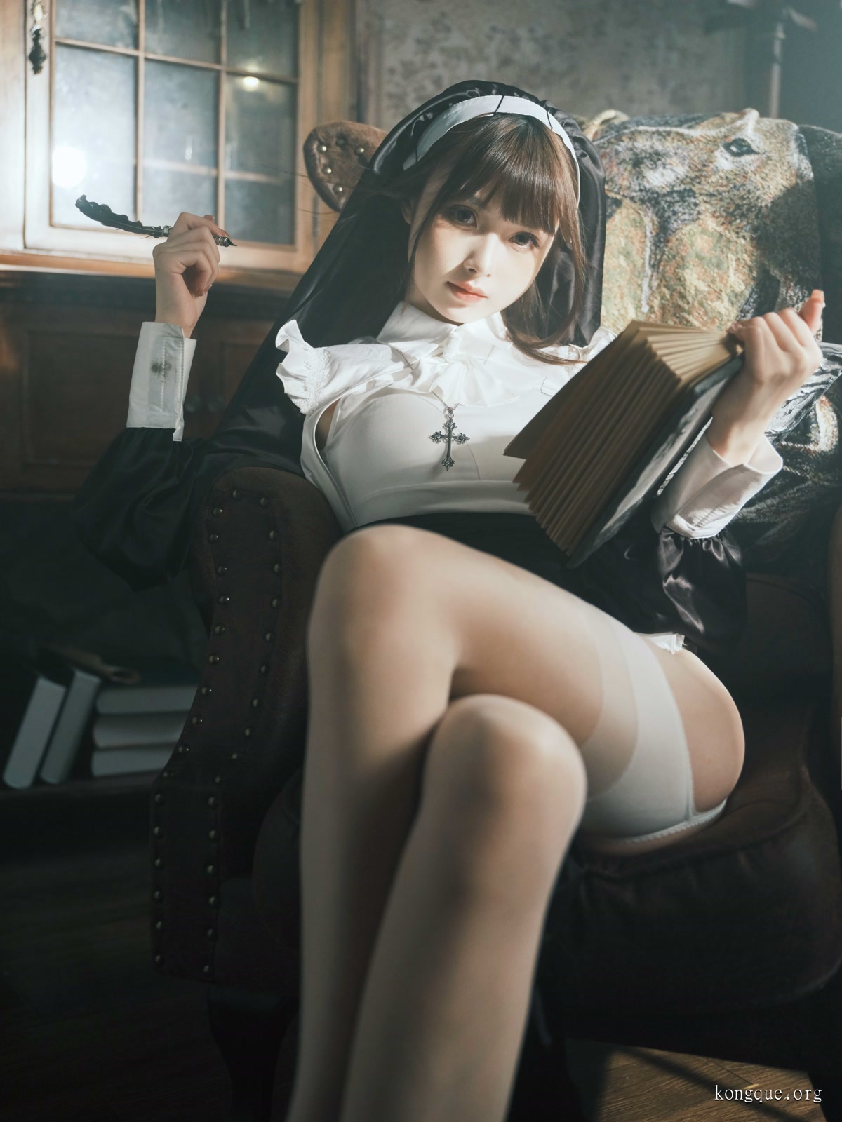 河豚抚子_NO.10_修女_[15P-65MB]_孔雀海：kongque.org_009