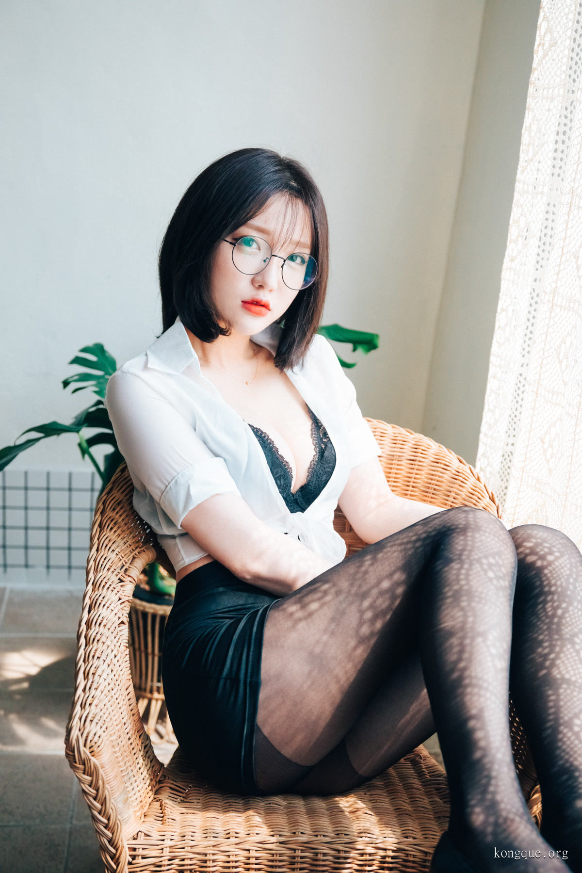 Loozy__Ye-Eun_Office_Girl_Vol.1_0001